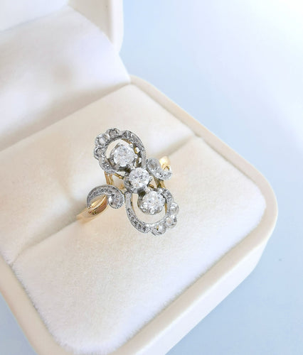 Bague ancienne (1910–1920) diamants en Or 18K et platine