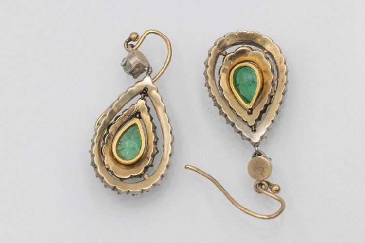 Boucles d'oreilles Antique yellow Gold and Silver Earrings with Emeralds and Diamonds 58 Facettes 11464