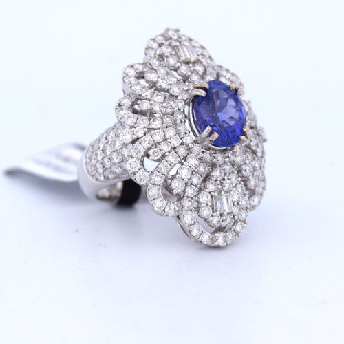 Bague en or blanc avec tanzanite et diamants