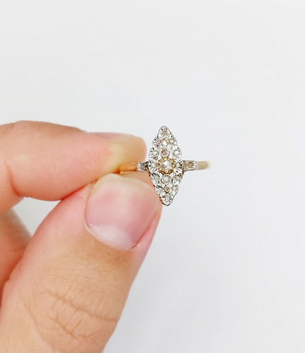 Bague marquise or jaune, platine et diamants (circa 1900)