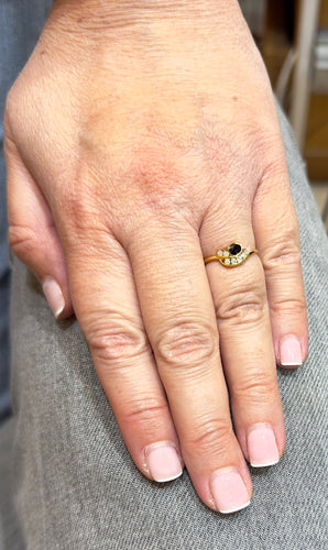 Bague 53 Bague fine 7 diamants et 1 saphir, or jaune 58 Facettes