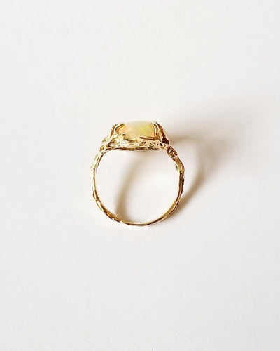 Bague 52 Bague or jaune 18k et Opale 58 Facettes