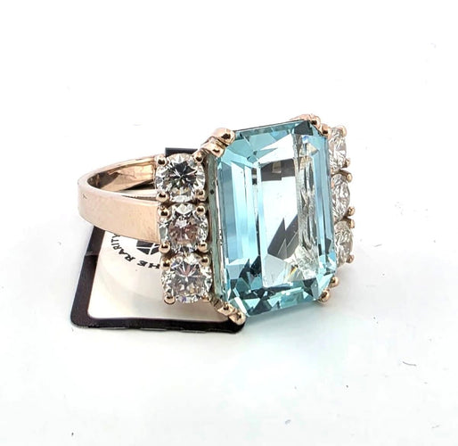 Bague 54 Bague en or blanc avec aigue-marine et diamants 58 Facettes