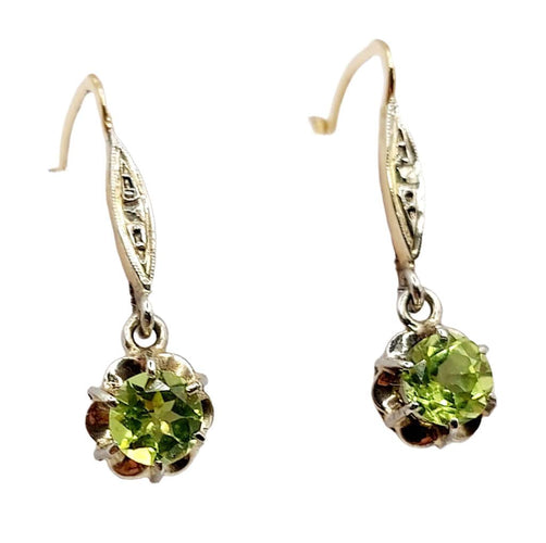 Boucles d'oreilles Dormeuses antique or jaune péridot en serti griffes 58 Facettes A05288