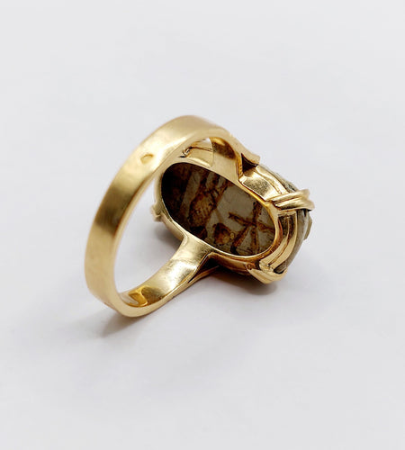 Bague 53.5 Bague cocktail vintage or jaune et scarabée égyptien en pierre dure 58 Facettes A05339