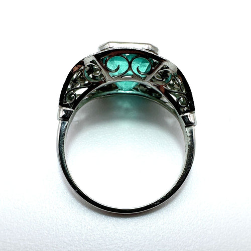 Bague 53 Bague vintage en platine ornée de diamants et d'une émeraude 58 Facettes 50365