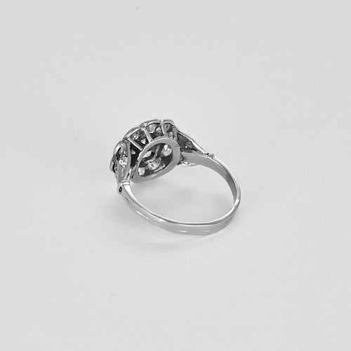 Bague 51,5 Bague marguerite en or blanc, platine et diamants 58 Facettes LJ25-330
