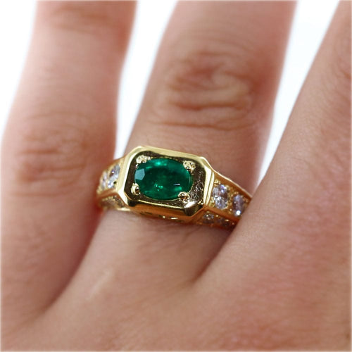 Bague Bague Or jaune Emeraude et Diamants 58 Facettes