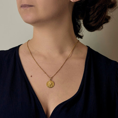 Pendentif BECKER Médaille en Or jaune 18k 58 Facettes CHA1366