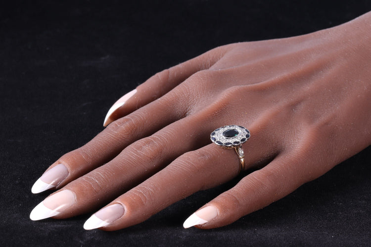 Bague 53 Vœux vintage : une bague en saphir entre romance et histoire 58 Facettes 18169-0075