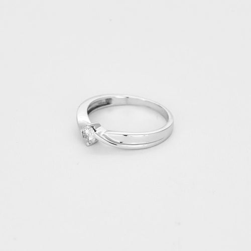 Bague Solitaire en or blanc et diamants