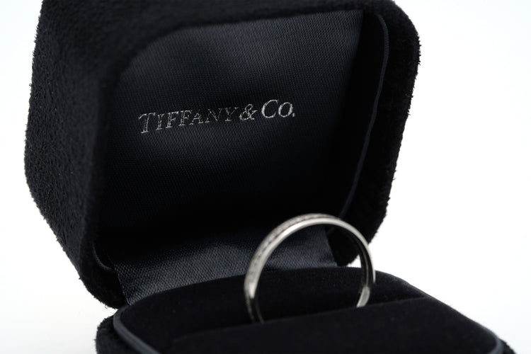Bague contemporaine Tiffany&co Metro en or blanc 18 carats sertie de diamants