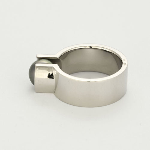 Bague 61 Bague moderniste en or gris et perle de culture grise 58 Facettes TAR1516