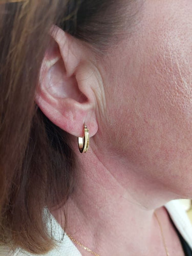 Boucles d'oreilles Créoles ovales 58 Facettes 084721