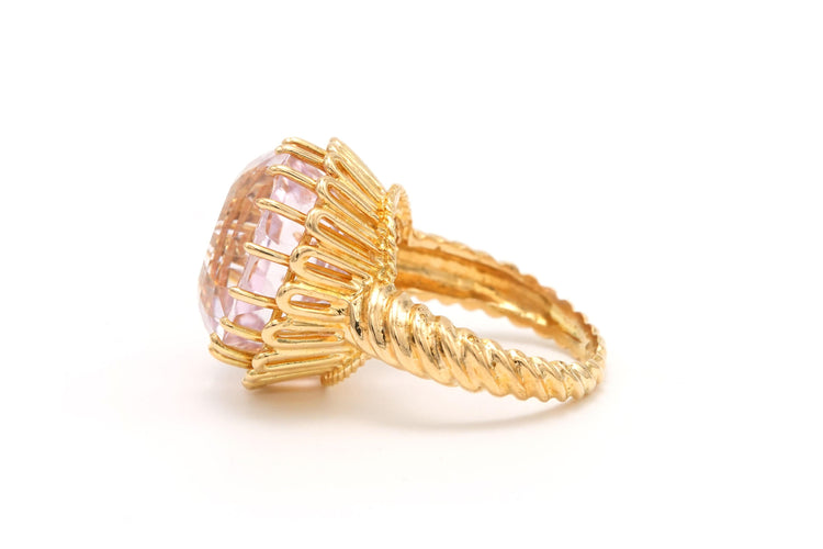 Bague 50 Bague en or jaune sertie d'une kunzite 58 Facettes 22372