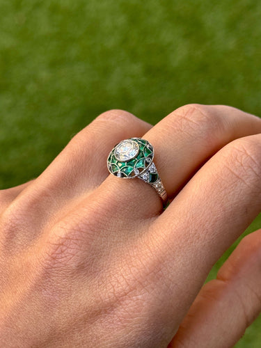 Bague 55 Bague de style Art déco en platine avec diamants et émeraudes 58 Facettes