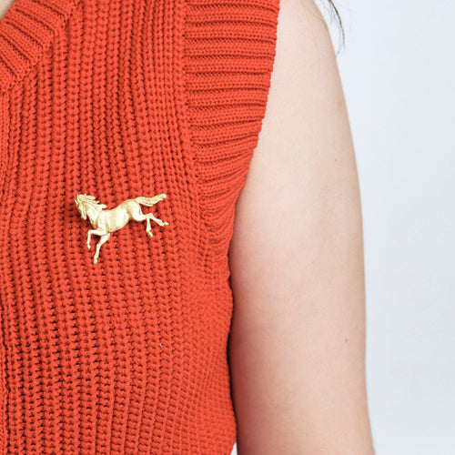 Broche Broche en or jaune à motif de cheval 58 Facettes THI04323