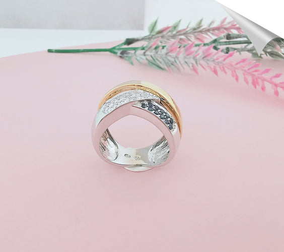 Bague 53.5 Bague Croisée Saphirs Diamants 58 Facettes AA 1574