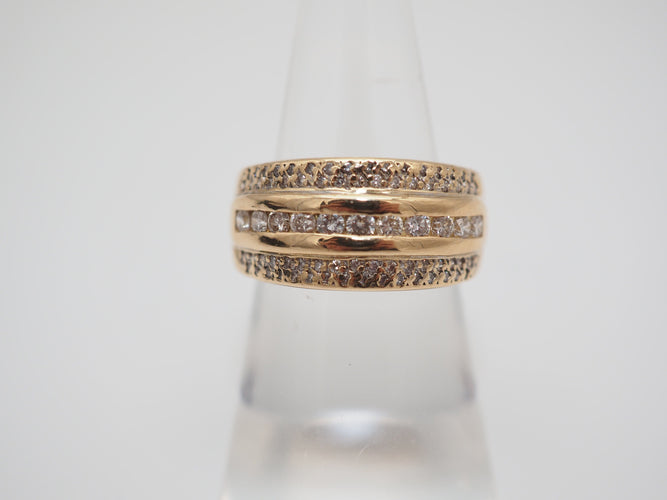 Bague 53 Bague ruban or jaune, triple rangée diamants 58 Facettes