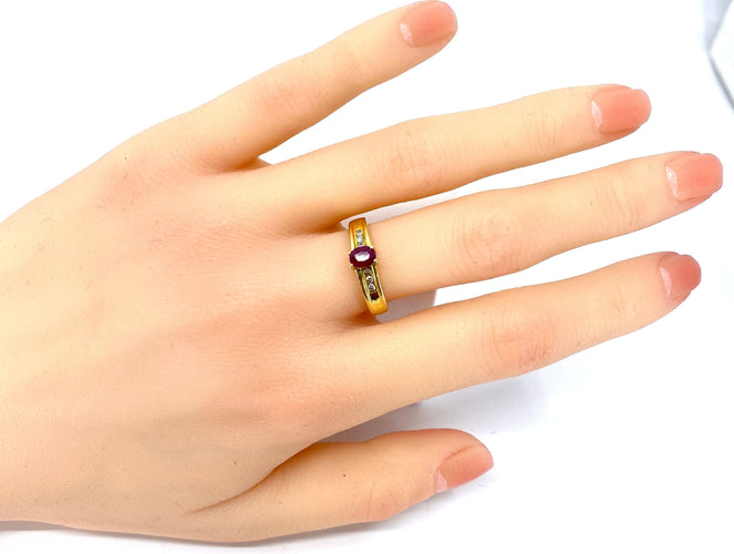 Bague 54 Bague en or jaune 18 carats en rubis et diamants 58 Facettes AB325