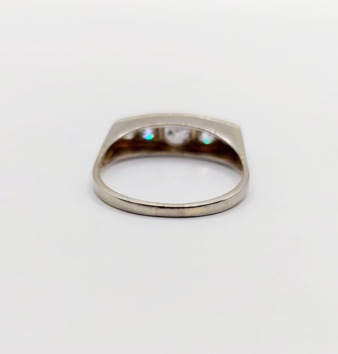 Bague 53.5 Bague jarretière Art déco en or blanc 18k et diamants taille ancienne 0,60 ct 58 Facettes A06451