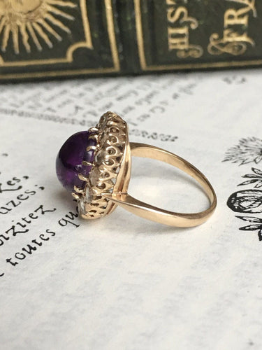 Bague 53 Bague ancienne sertie d’une améthyste cabochon et diamants en or jaune 18k 58 Facettes