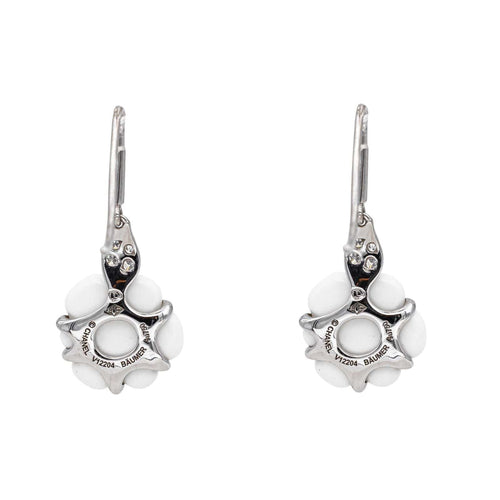 Boucles d'oreilles Chanel Boucles d'oreilles Dormeuses Camélia Or blanc Agate, Diamant 58 Facettes 4944033RV