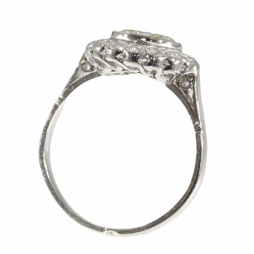 Bague 58 Bague en platine de style Art déco des années 1950, symbole classique d'amour et de continuité 58 Facettes 25238-0015