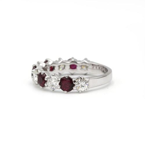Bague 53 Demi Alliance - Or blanc, Diamants & Rubis 58 Facettes 250035SP