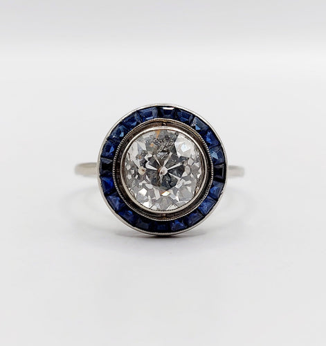 Bague 57.5 Bague cible art deco or blanc 18k diamant taille ancienne 2,40 carat et saphirs calibrés (circa 1920) 58 Facettes A06140