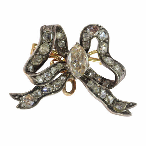 Pendentif Amour symbolique : pendentif en forme de cœur en grenat victorien avec nœud incrusté de diamants 58 Facettes 16196-0110