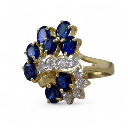 Bague 55 Bague or jaune, saphirs, diamants 58 Facettes