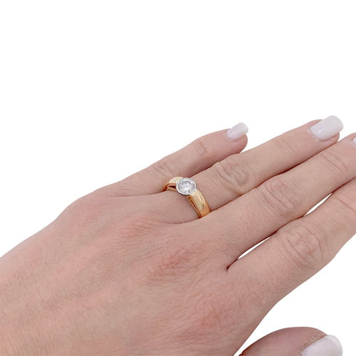 Bague 54 Bague solitaire or jaune, platine. 58 Facettes 32407