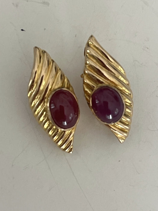 Boucles d'oreilles Boucles d'Oreilles Or Jaune Rubis Cabochon 58 Facettes 1050