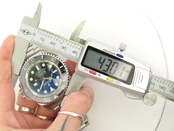 Montre montre ROLEX deepsea sea dweller 116660 d-blue automatique 44mm 2017 boite 58 Facettes 271999