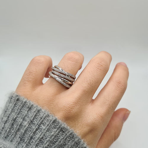 Bague 54 Bague or blanc 18 carats sertie de diamants 58 Facettes