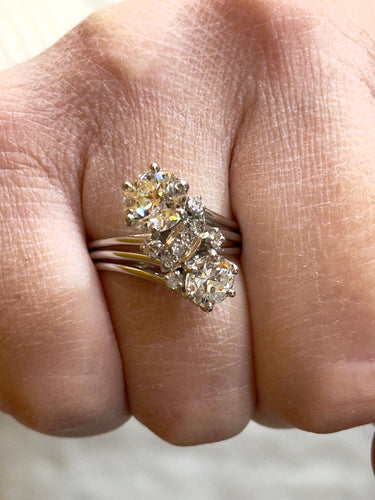 Bague ancienne en platine et diamants