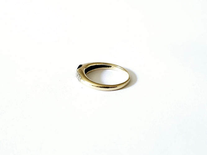 Bague or jaune, saphir et diamants