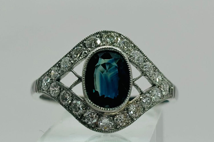 Bague 58 Bague en platine avec un saphir et des diamants 58 Facettes 50297