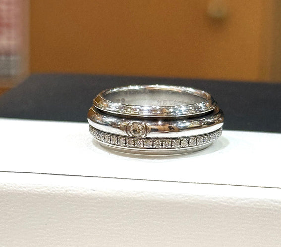 Bague 55 Bague Piaget Possession T55 or blanc et diamants 58 Facettes