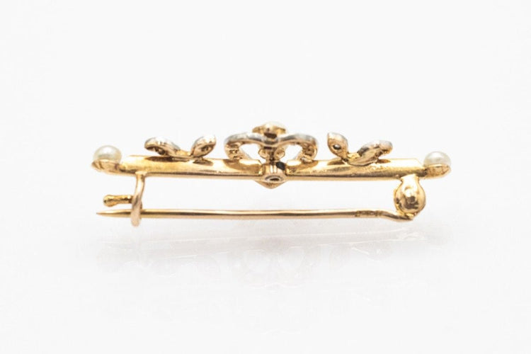 Broche Broche ancienne en or jaune, perles et diamants 58 Facettes 10344