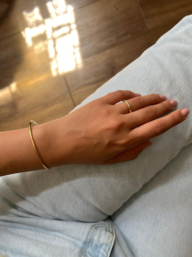 Bague 47 Solitaire rond en or serti d'un diamant taille brillant 58 Facettes