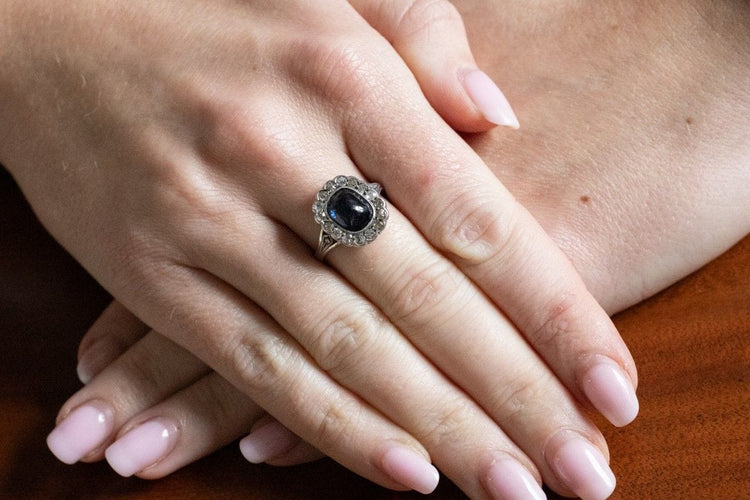 Bague 55 Bague Art Déco avec saphir cabochon et diamants 58 Facettes 11571