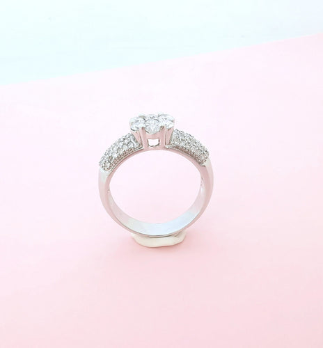 Bague 54 Bague Fleur or blanc diamants 58 Facettes AA 1654