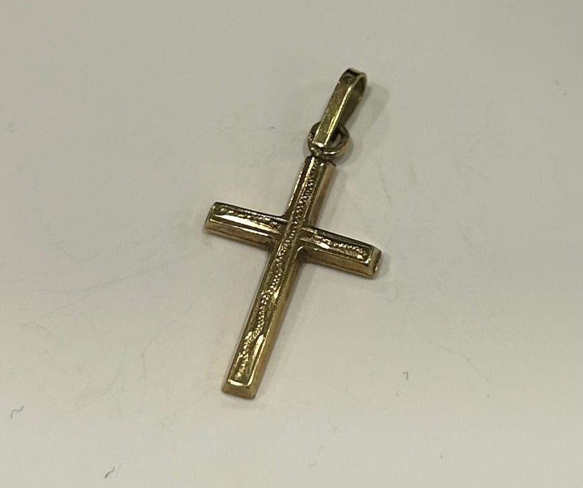 Pendentif Pendentif croix or jaune 58 Facettes LP518