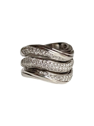 Bague 55 Bague, en or blanc sertie de diamants 58 Facettes