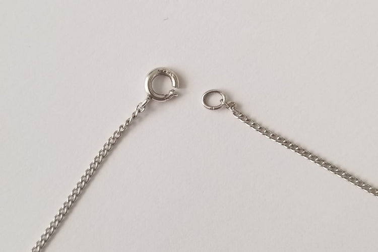 Collier Collier Art Déco en or blanc 18k et diamants 58 Facettes