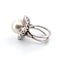Bague 52 Bague en or blanc avec perle et diamants 58 Facettes
