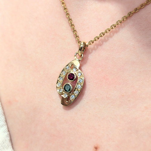 Pendentif Pendentif or jaune, diamants, rubis et émeraude 58 Facettes 31224