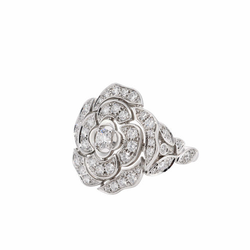 Bague 56 CHANEL - Bague Bouton de Camélia en or blanc et diamants 58 Facettes